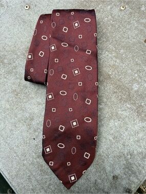 Suitsupply Burgundy Geometric Pattern Tie